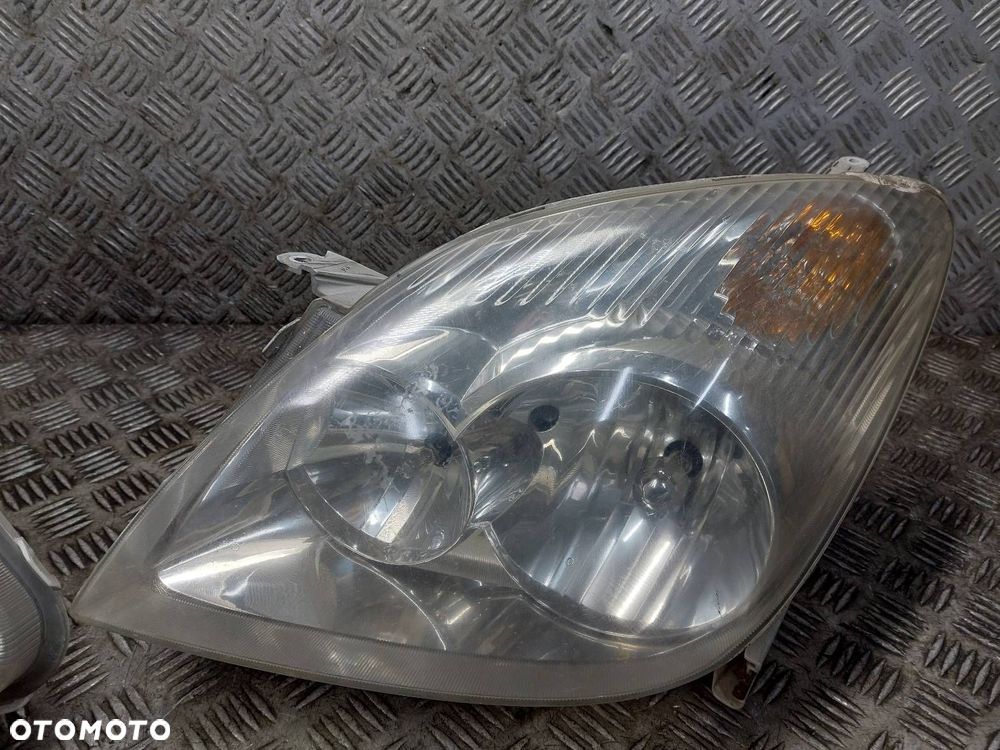 LAMPA LEWY PRZÓD + PRAWY PRZÓD TOYOTA COROLLA VERSO I - 4