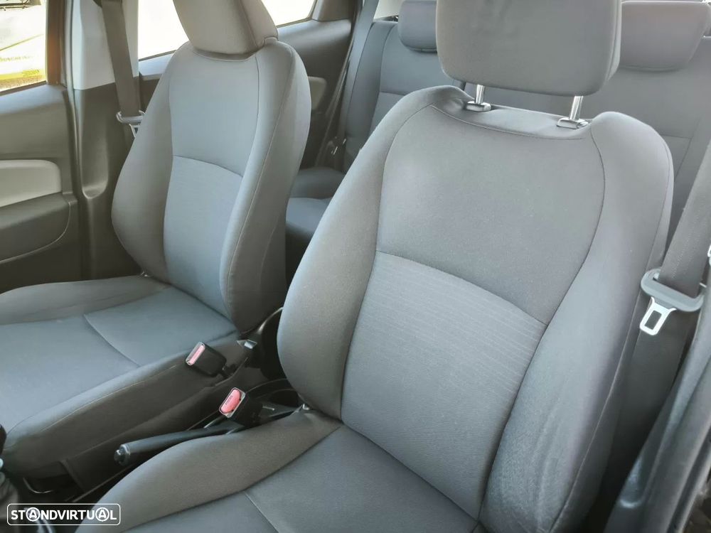 Toyota Yaris 1.4 D-4D ACtive+AC - 23