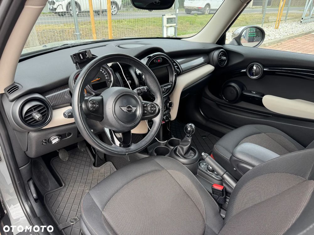 MINI ONE Standard - 10