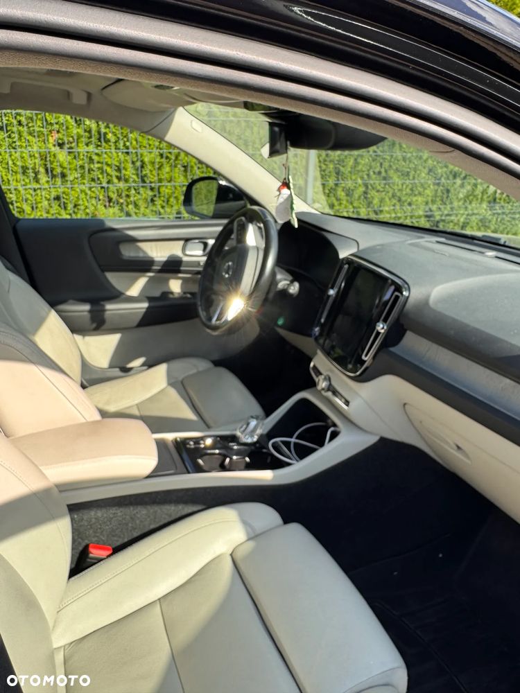 Volvo XC 40 T4 AWD Inscription - 9