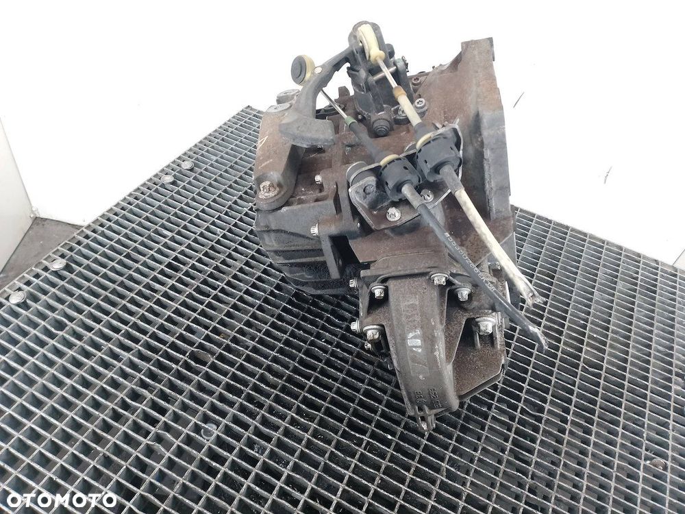 SKRZYNIA BIEGÓW MANUALNA 6 OPEL ASTRA H M32  55192042 1.9 CDTI - 2