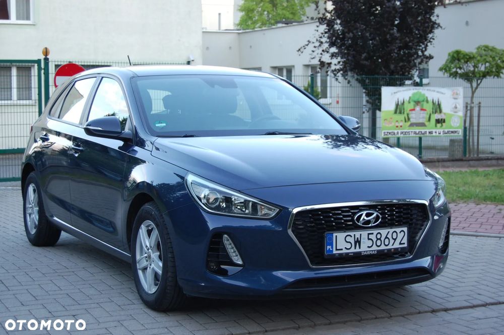 Hyundai i30 1.4 Trend - 16