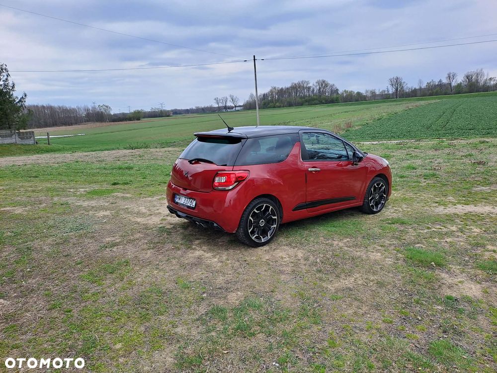 Citroën DS3 e-HDi 110 FAP SportChic - 4