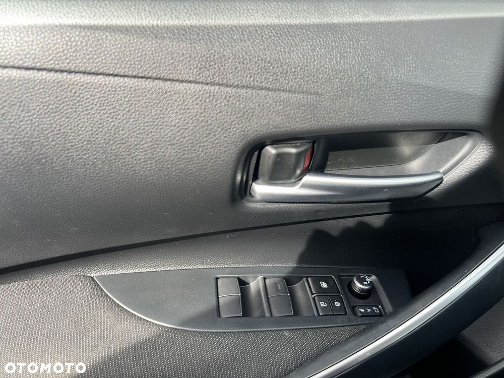 Toyota Corolla 1.8 Hybrid Style - 21