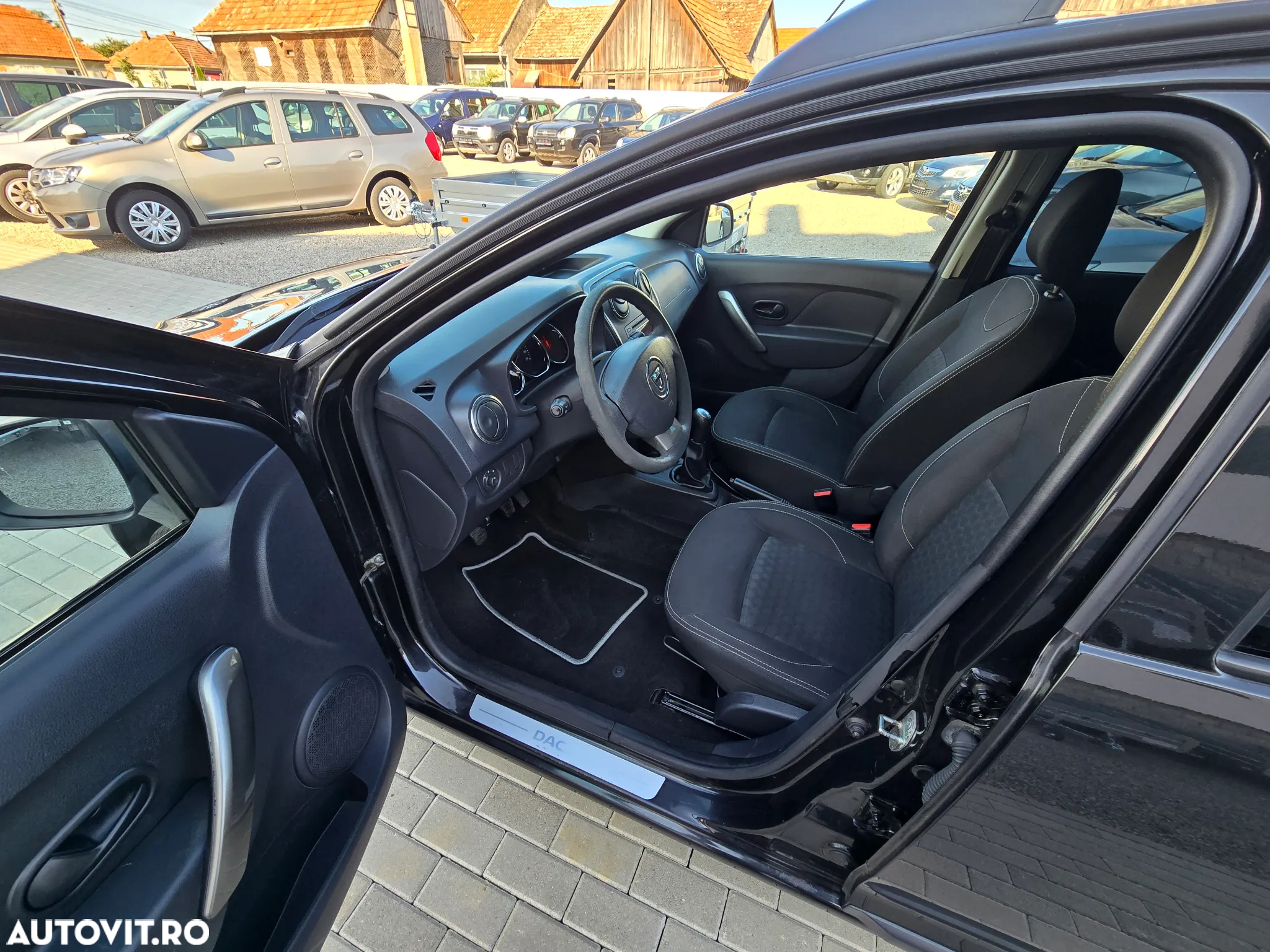 Dacia Logan MCV 1.2 16V 75 Ambiance - 7
