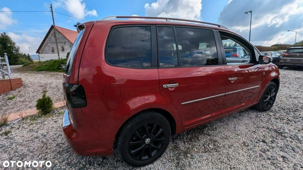 Volkswagen Touran - 15