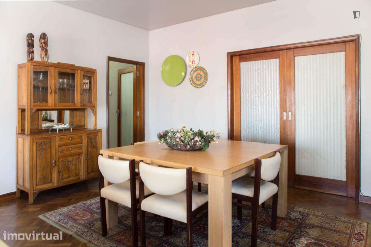 Quarto - localizado em Paranhos Porto - Grande imagem: 5/42