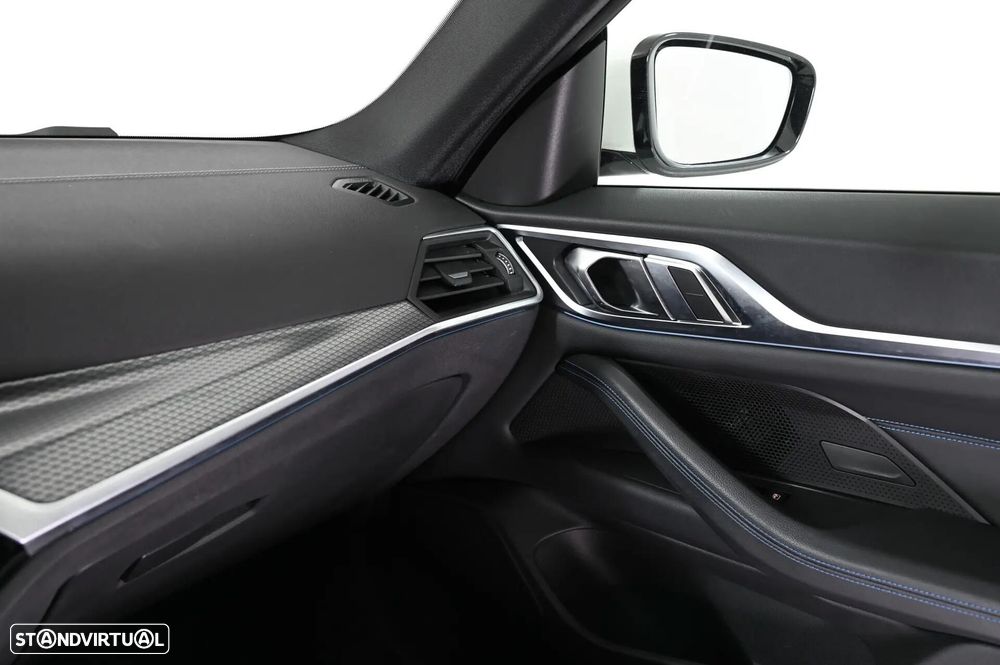 BMW i4 eDrive40 Pack Desportivo M - 29