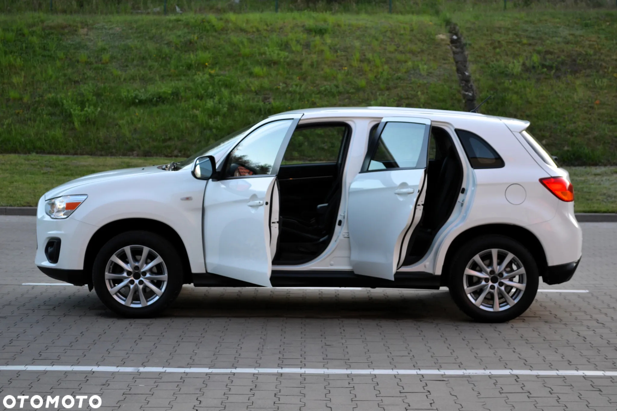 Mitsubishi ASX 1.6 Instyle AS&G - 27