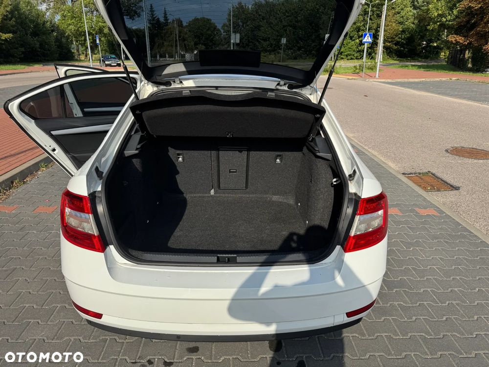 Skoda Octavia 1.4 TSI Ambition - 23