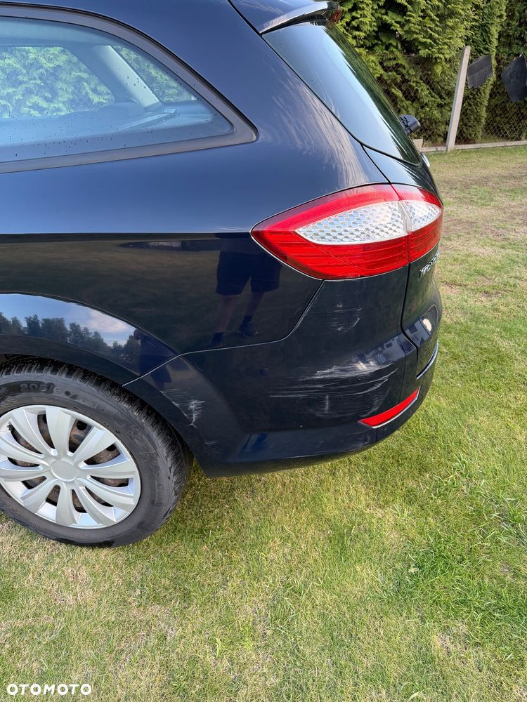 Ford Mondeo 2.0 TDCi Ambiente - 21
