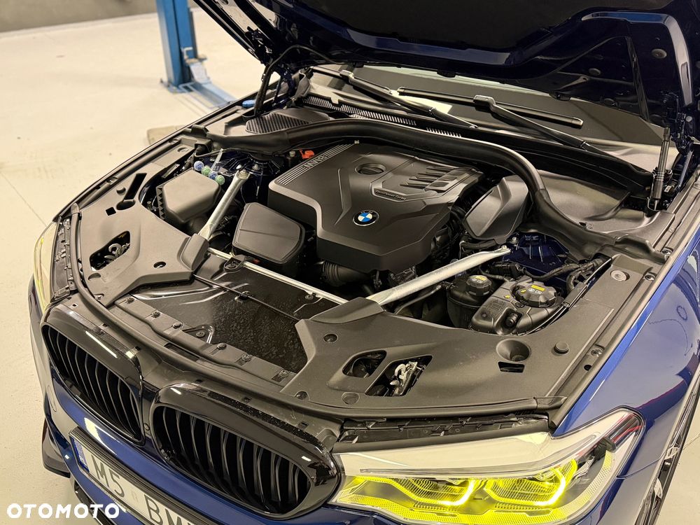 BMW Seria 5 530i GPF xDrive M Sport sport - 35