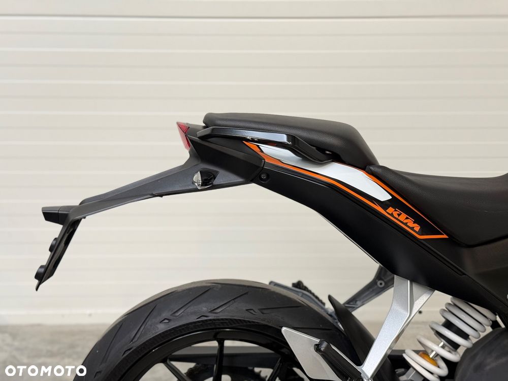 KTM Duke - 19