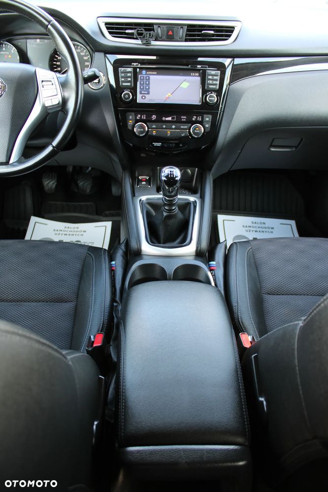 Nissan Qashqai 1.2 DIG-T TEKNA+ - 26