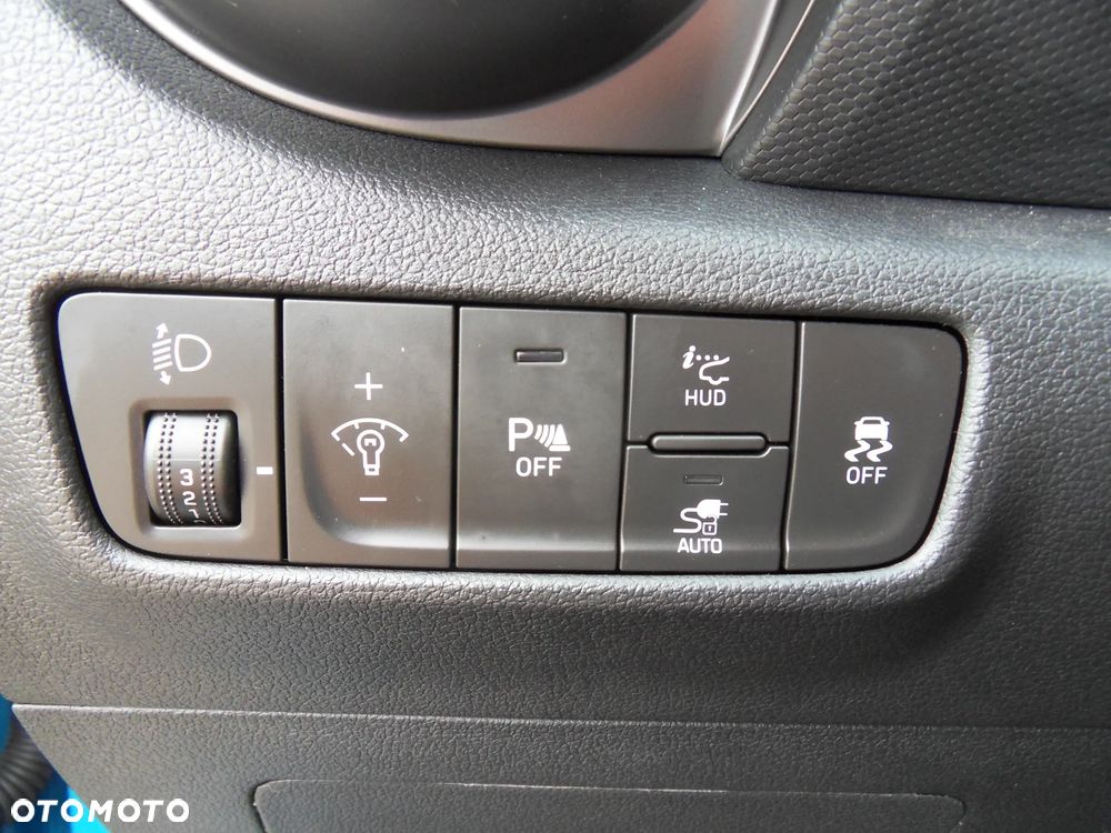 Hyundai Kona 39kWh Premium - 13