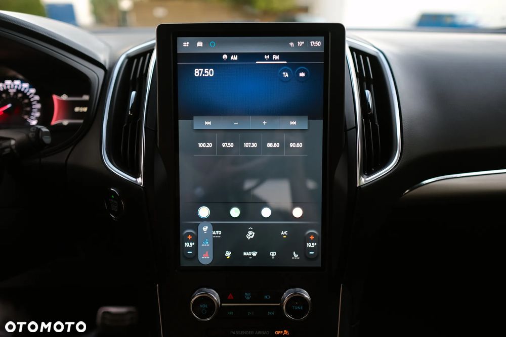 Ford Edge - 33