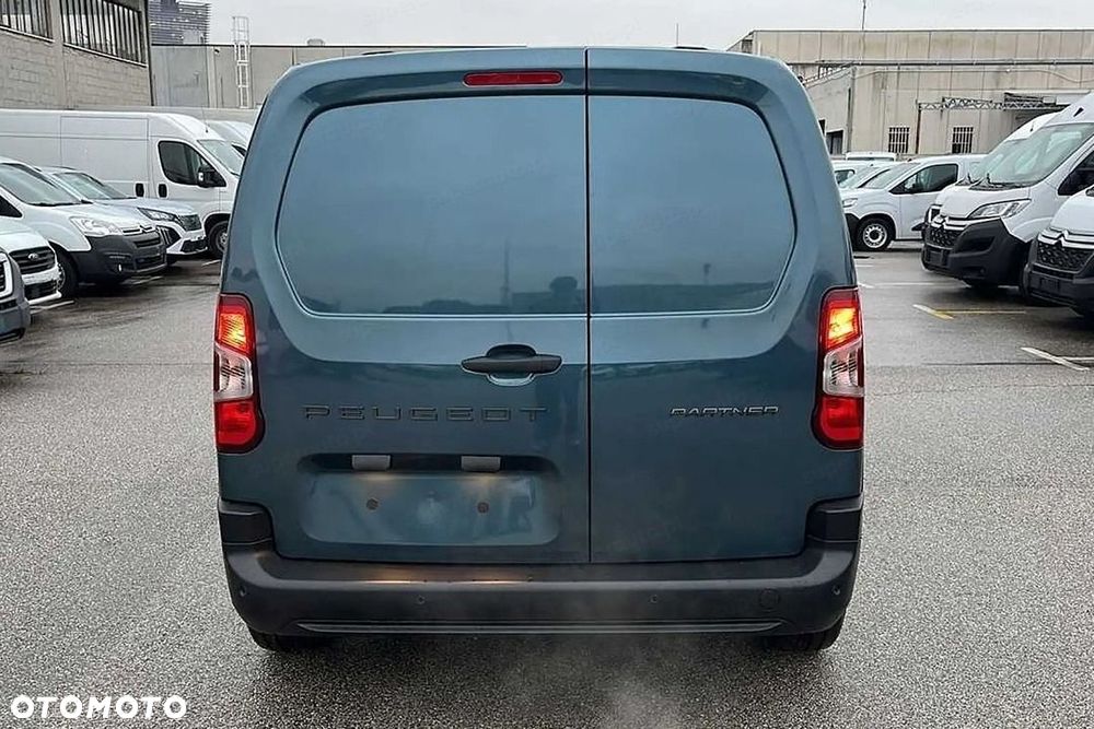 Peugeot Partner Van L1H1 EAT8 1.5 130KM - 6
