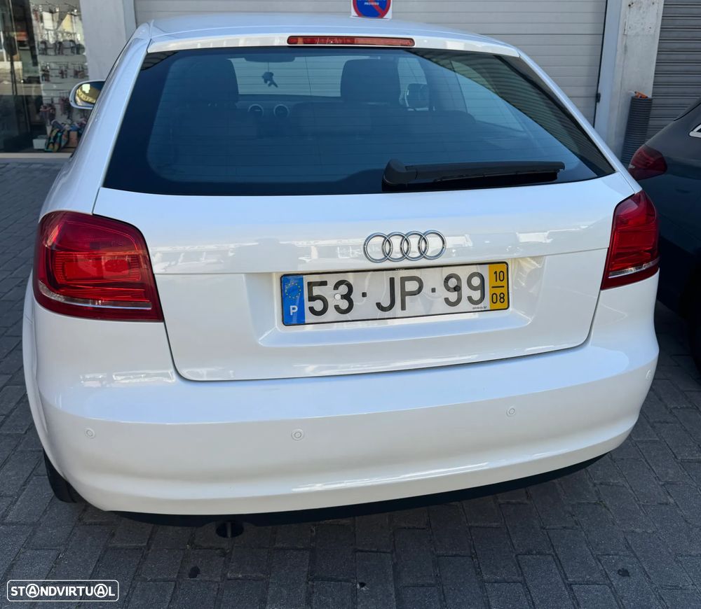 Audi A3 1.6 TDI Sport - 4