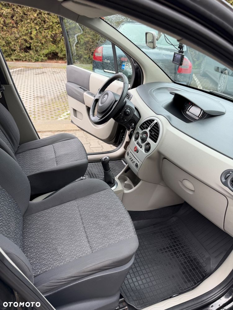 Renault Modus 1.6 16V Dynamique - 12