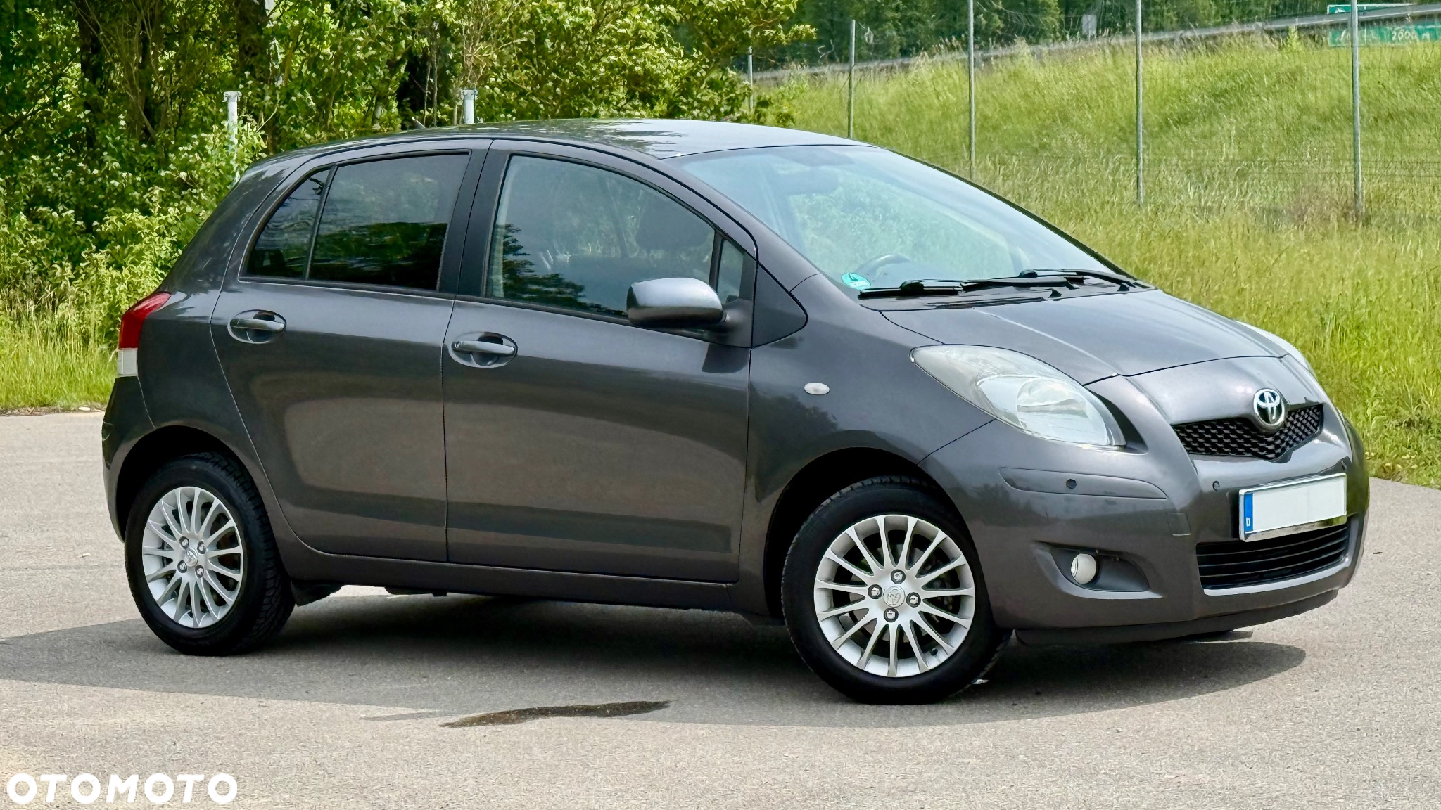Toyota Yaris 1.33 Prestige - 9