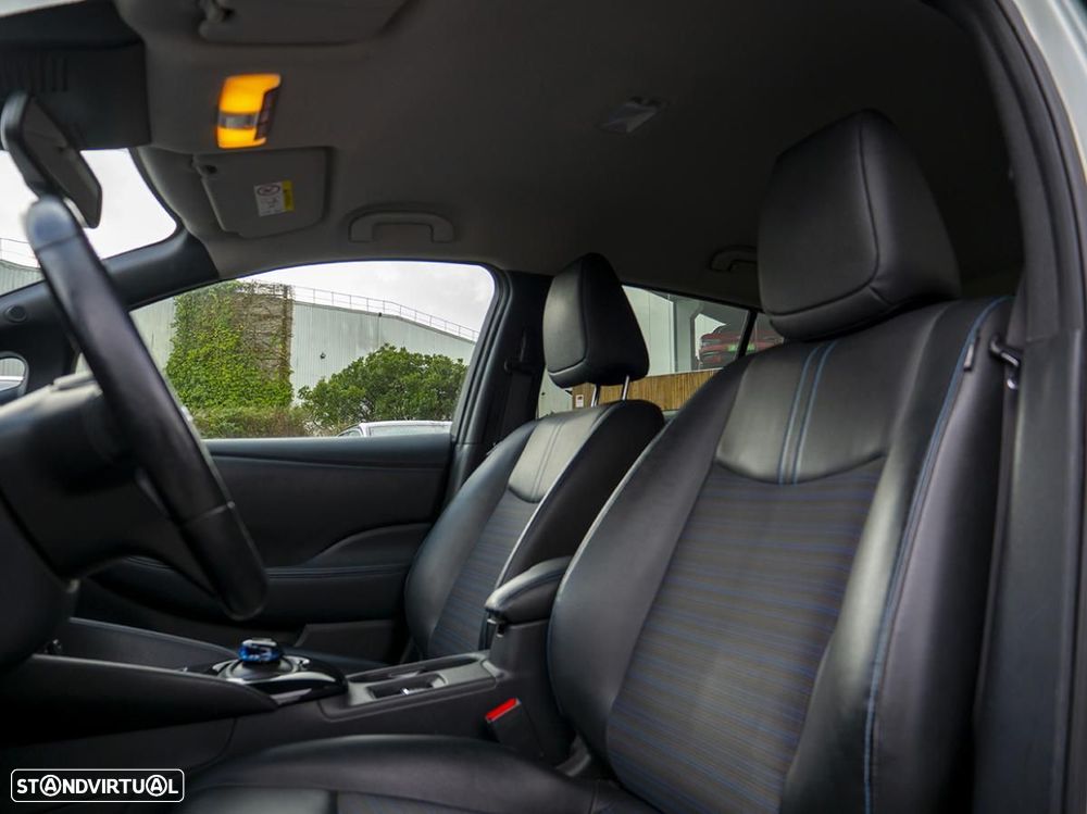 Nissan Leaf 40 kWh N-Connecta - 23