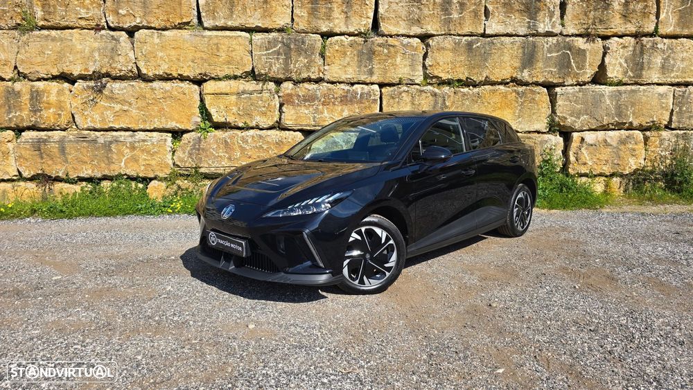 MG MG4 64 kWh Luxury - 1