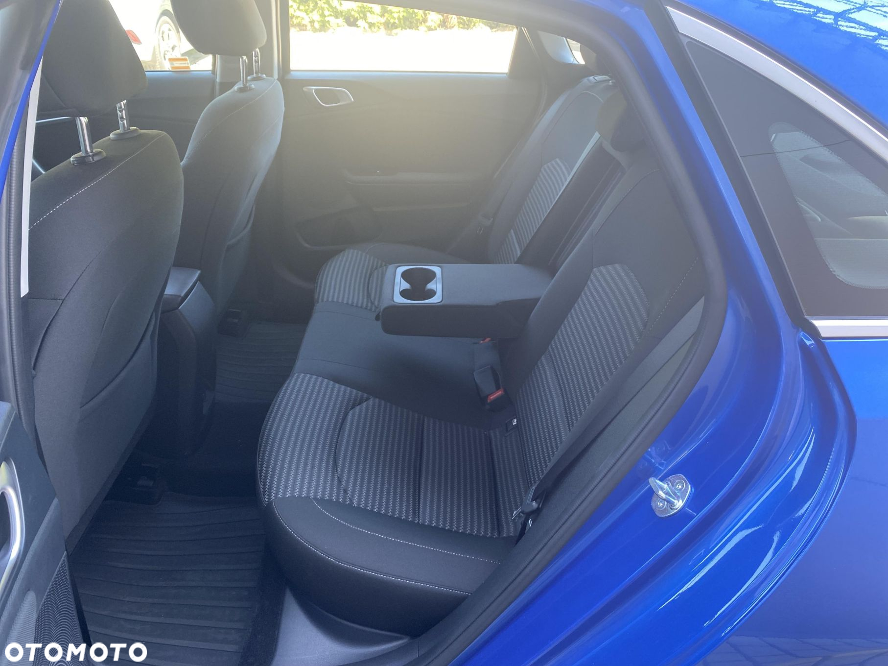 Kia Ceed - 10