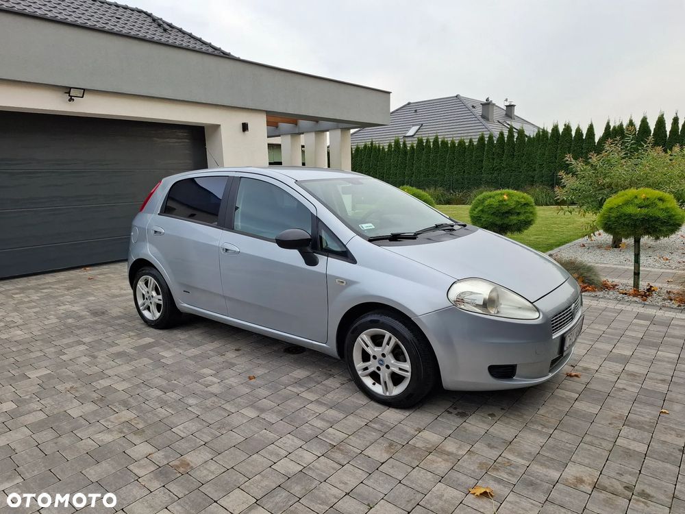 Fiat Grande Punto 1.2 8V Actual - 11