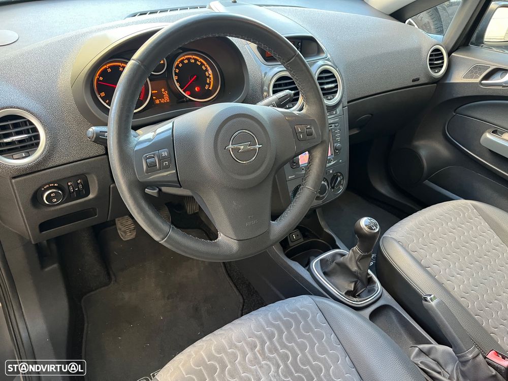 Opel Corsa 1.3 CDTi Cosmo - 2