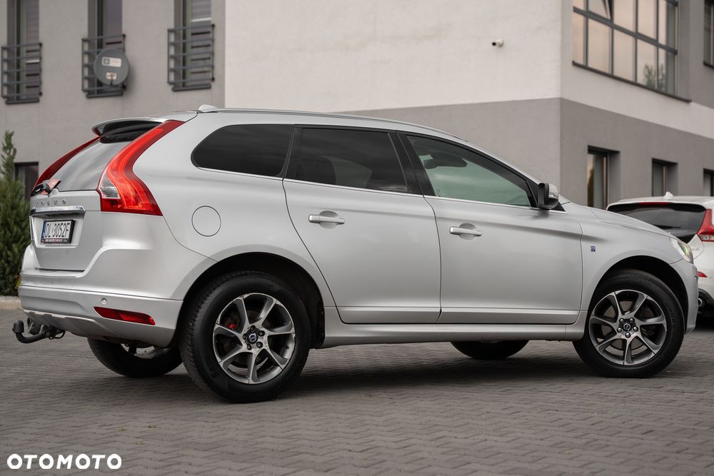 Volvo XC 60 D3 Drive-E Ocean Race - 13