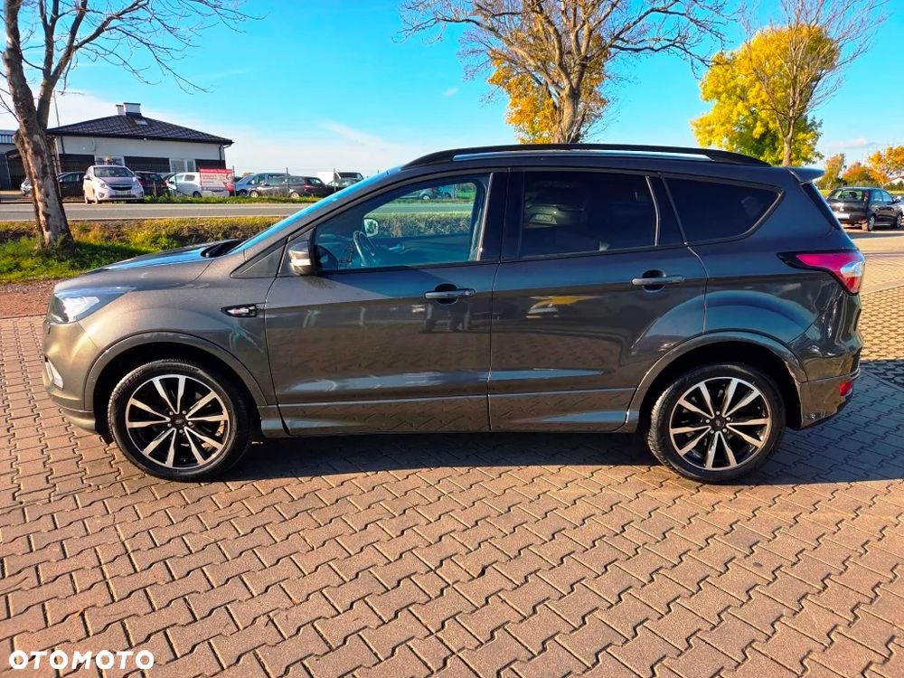 Ford Kuga 1.5 EcoBoost 2x4 ST-Line - 18