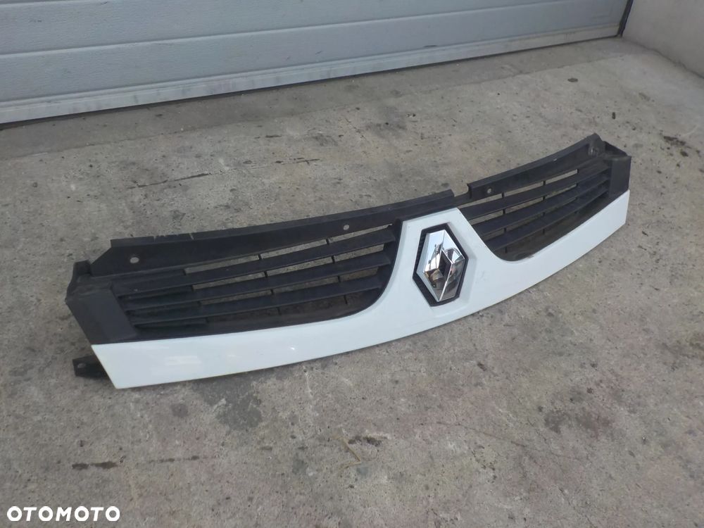 RENAULT MASTER II LIFT GRILL ATRAPA ZDERZAKA - 2