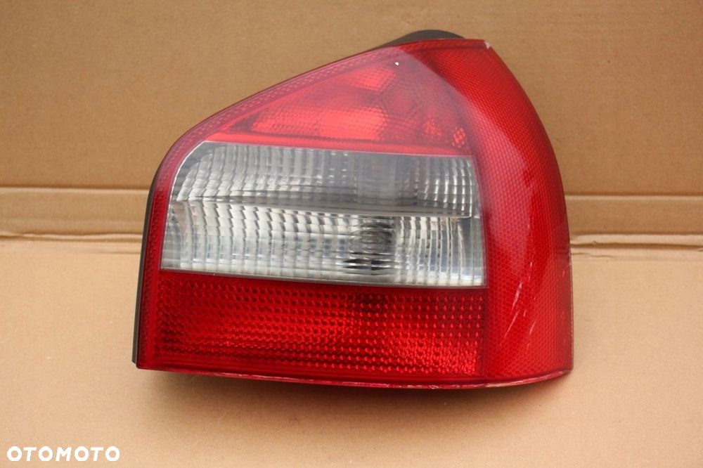 Lampa tył tylna PRAWA prawy tył AUDI A3 8L HB 3D LIFT 8L0945096B - 1