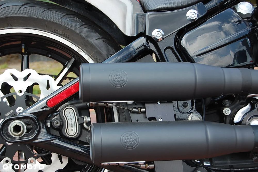 Harley-Davidson FXSB Breakout - 4