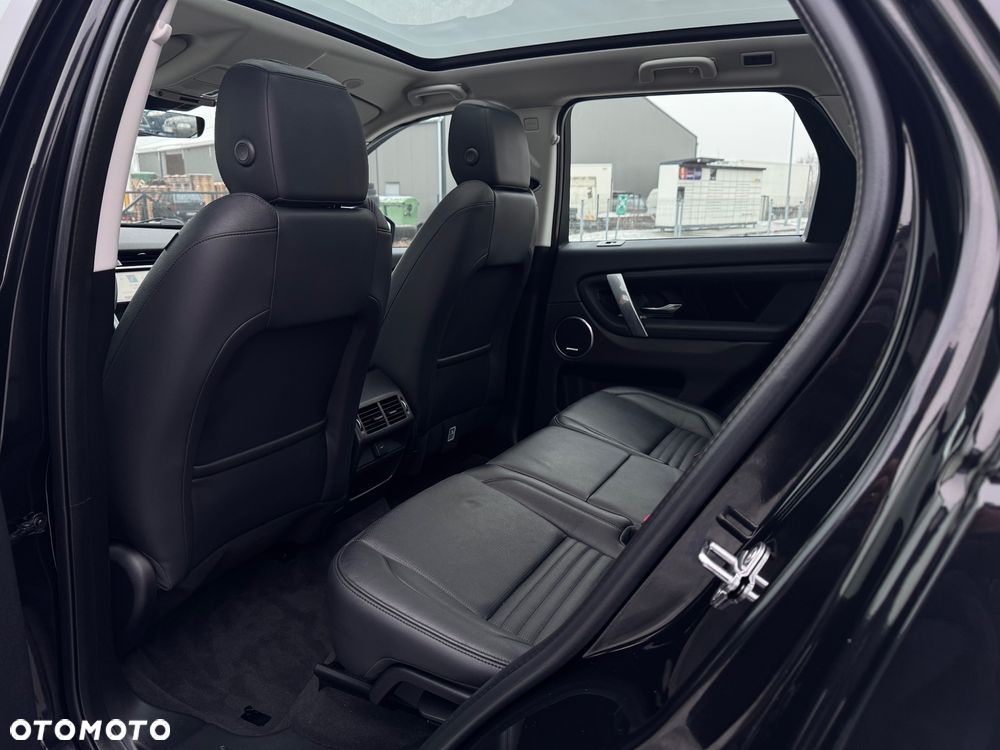 Land Rover Discovery Sport - 24