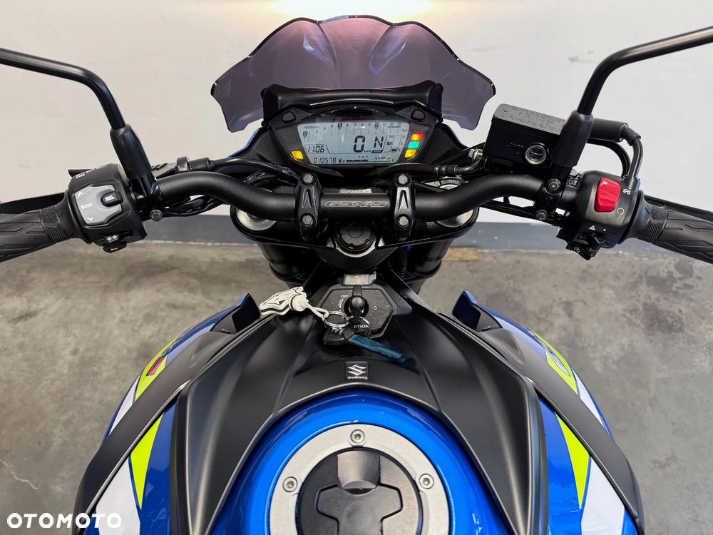 Suzuki GSX - 9