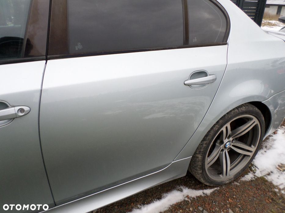 Drzwi przód lewe bmw m5 e60 v10 507km silverstone - 3