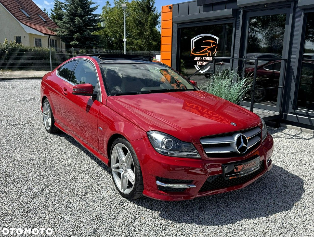 Mercedes-Benz Klasa C 250 Coupe (BlueEFFICIENCY) 7G-TRONIC - 2