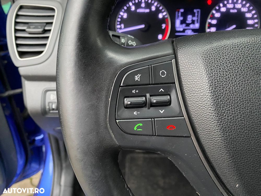 Hyundai i20 1.2 Passion - 9