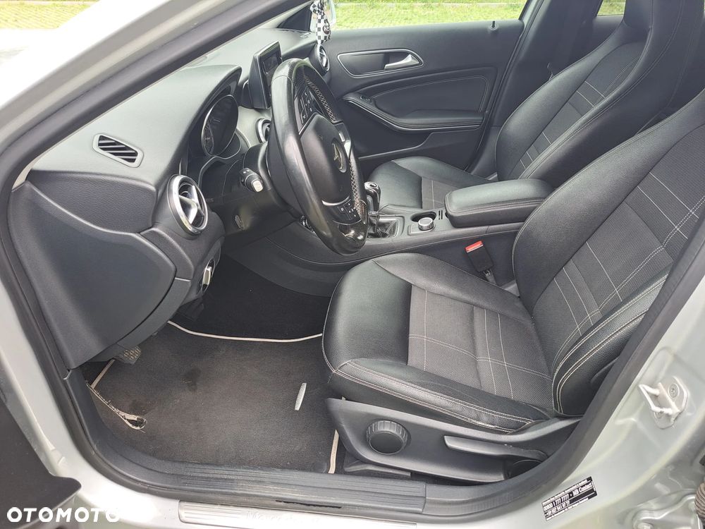 Mercedes-Benz GLA 200 (CDI) d - 13