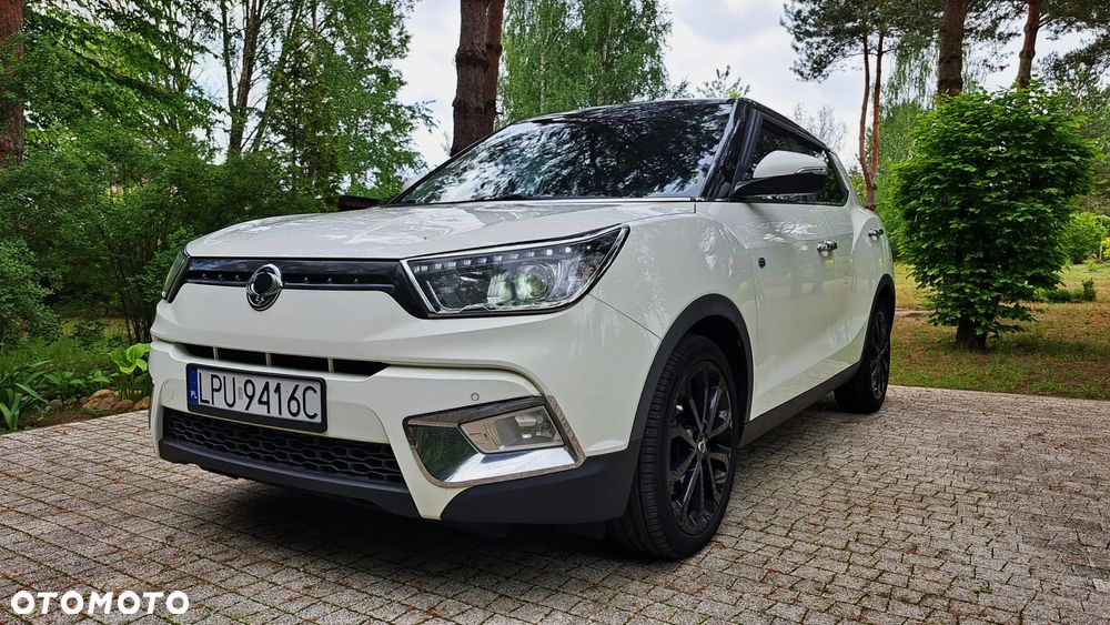 SsangYong/KGM Tivoli e-XDi 160 2WD Black+White - 13