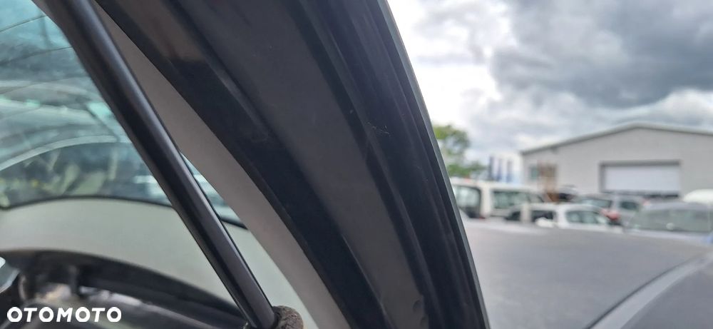 Opel Meriva A Lift 05- Klapa Bagażnika Tył Tylna Kod Lakieru Z20R - 23