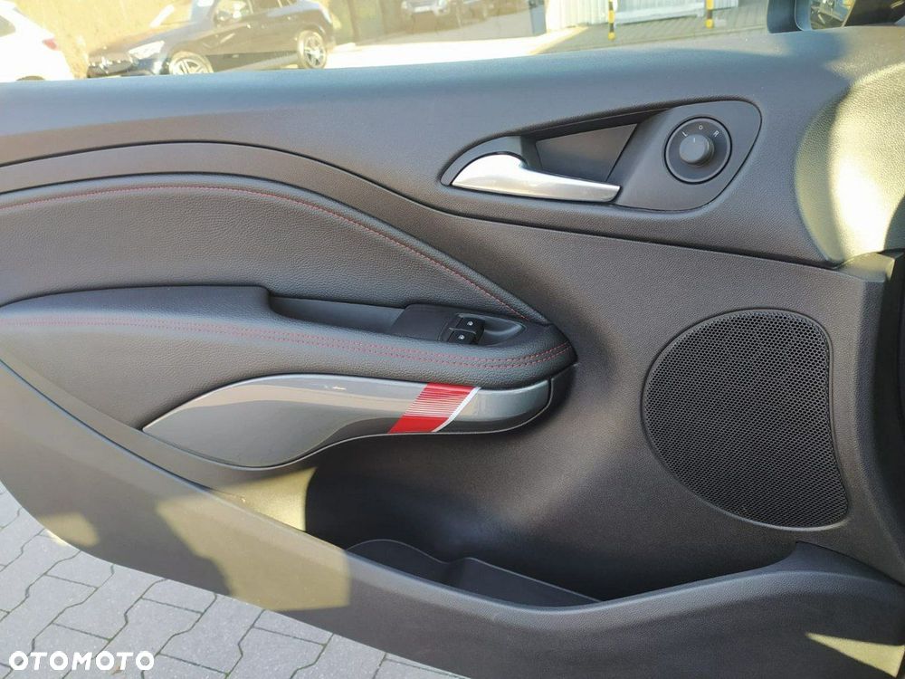 Opel Adam 1.4 Turbo S - 15