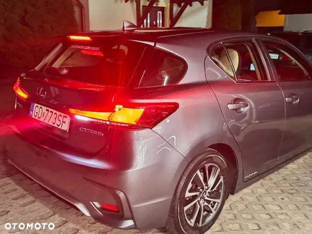 Lexus CT 200h Elegance - 13