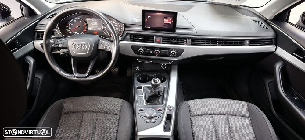 Audi A4 Avant 2.0 TDI S-line - 28