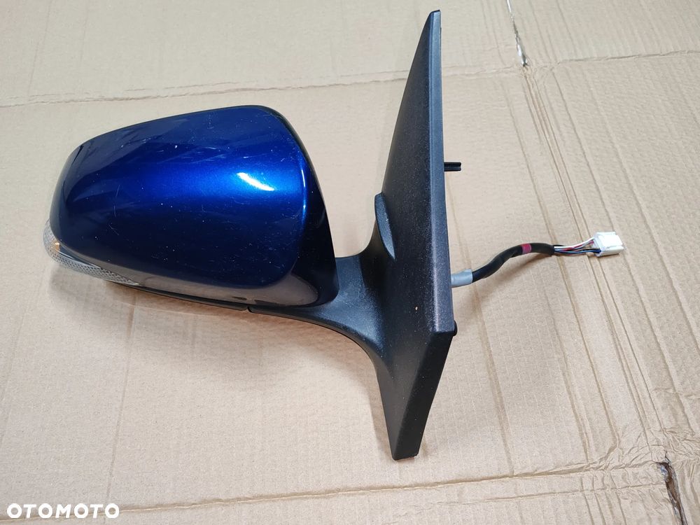 Lusterko prawe 8T5 7 PIN Toyota Auris II 12-18 - 1