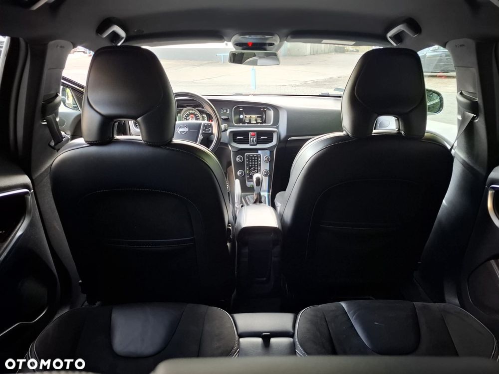 Volvo V40 - 23