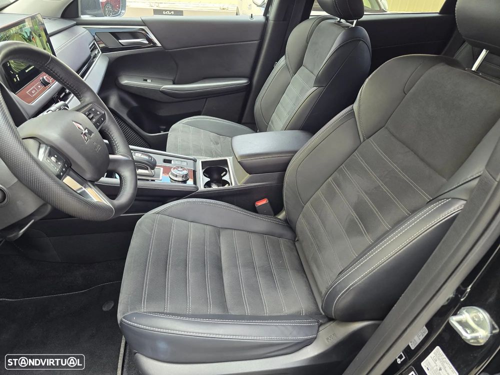 Mitsubishi Outlander 2.4 PHEV Intense - 18