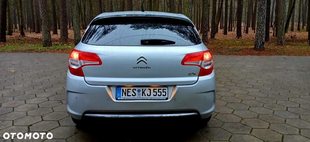 Citroën C4 e-HDi 110 Exclusive - 9