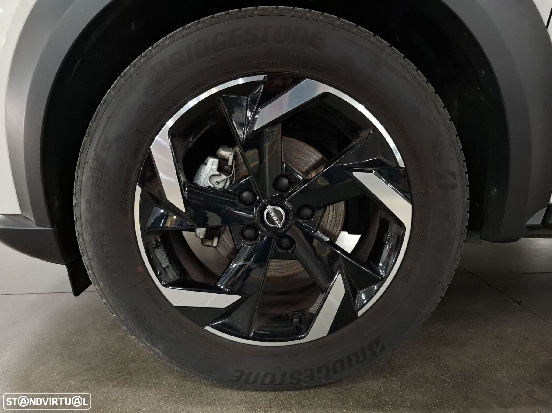 Nissan Juke 1.0 DIG-T N-Connecta NAV. DCT - 24